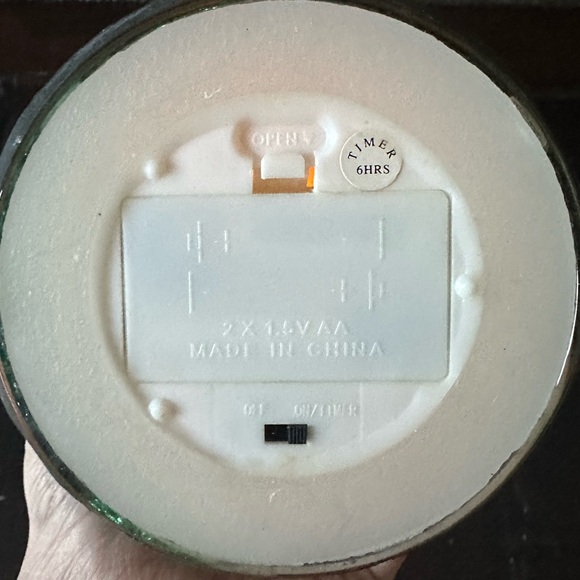 8” Iridescent glass mosaic teal flickering flameless candle - Picture 5 of 7